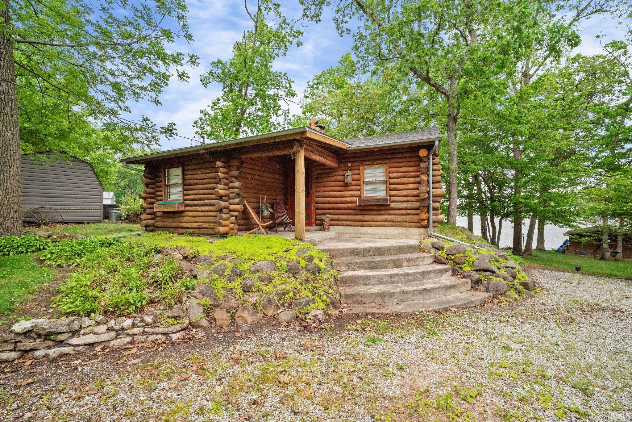 5031 Canyon Loop Monticello, IN 47960 - Photo 2 of 36
