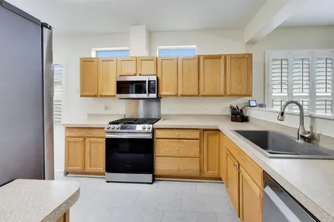 $229,900 | 3407 Stretch Run Road, Grayslake, IL 60030