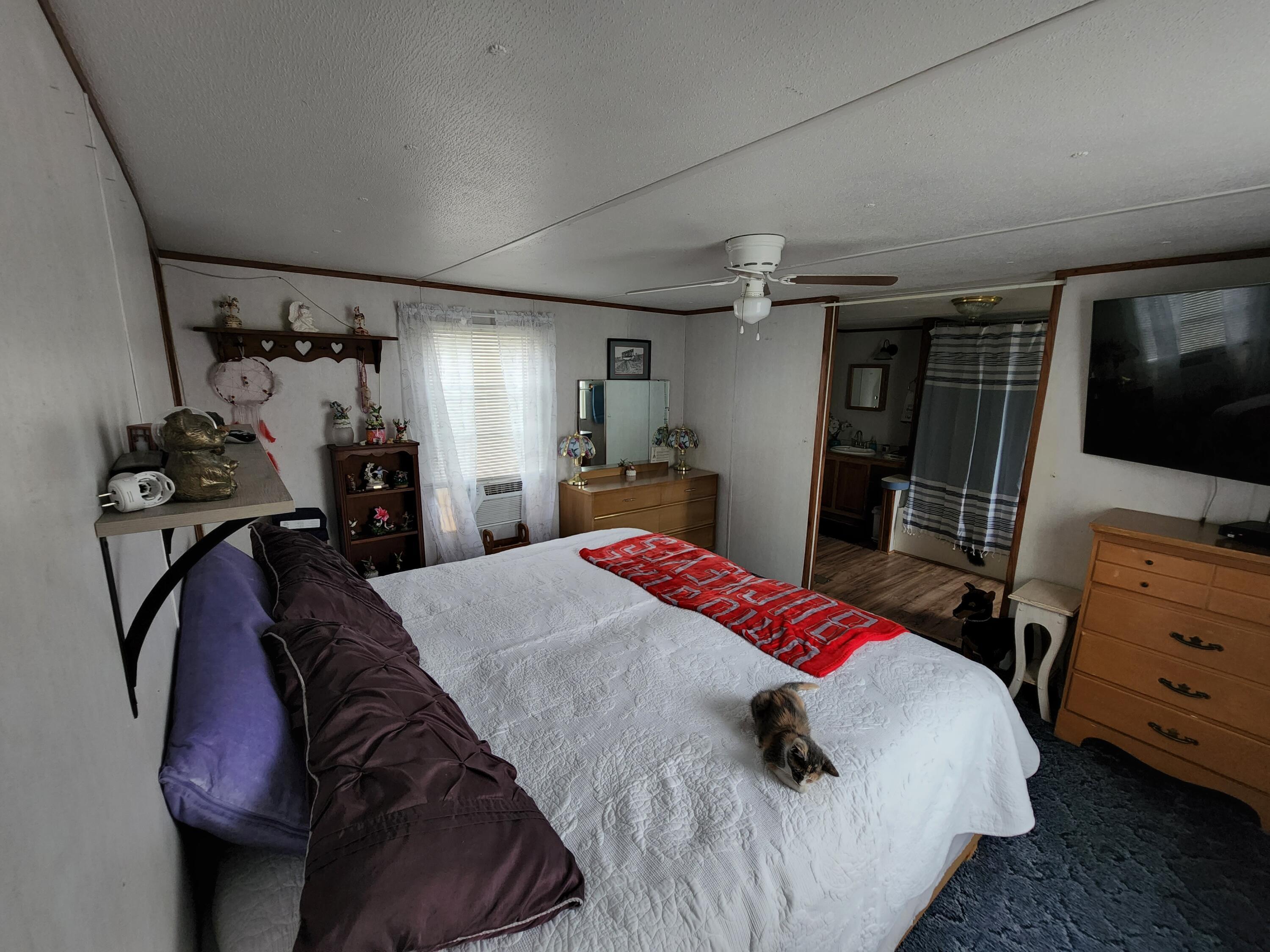 4711 Walnut Road, Unit LOT M2 Buckeye Lake, OH 43008 - Photo 15 of 19 Master Bedroom