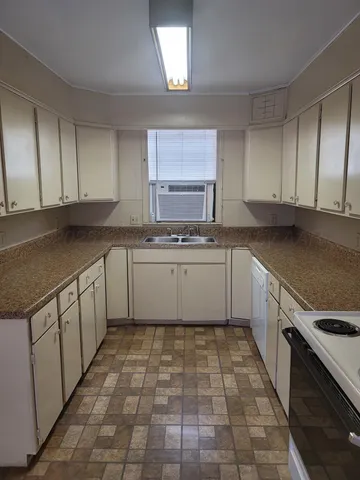 $1,275 | 924 Crockett Street, Amarillo, TX 79102