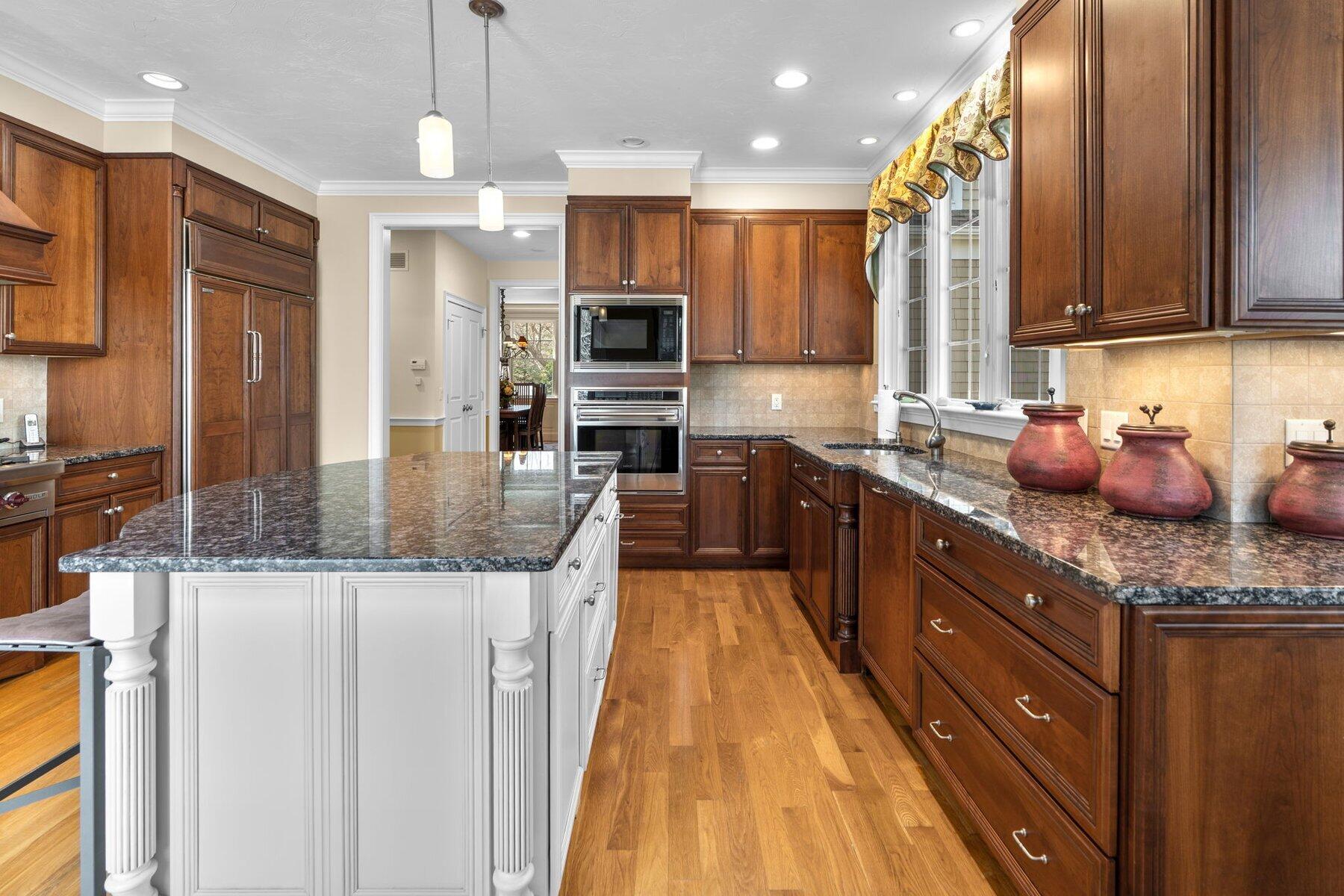 36 Troon Way Mashpee, MA 02649 - Photo 32 of 73 54-custom-36 Troon Way Hi Res-34