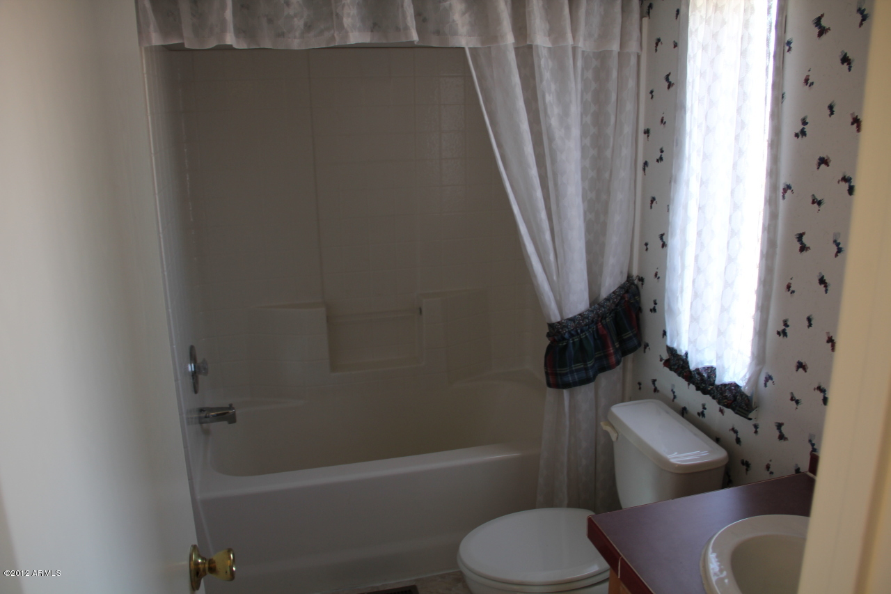 12145 North Pinto Road Maricopa, AZ 85139 - Photo 10 of 28 2498