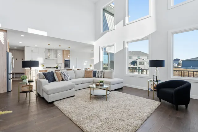 $975,000 | 6589 Blackbird Lane, Bettendorf, IA 52722