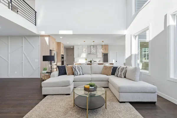 $975,000 | 6589 Blackbird Lane, Bettendorf, IA 52722