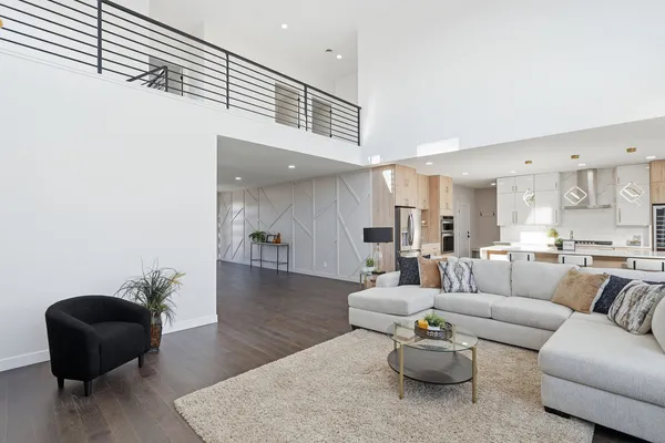 $975,000 | 6589 Blackbird Lane, Bettendorf, IA 52722