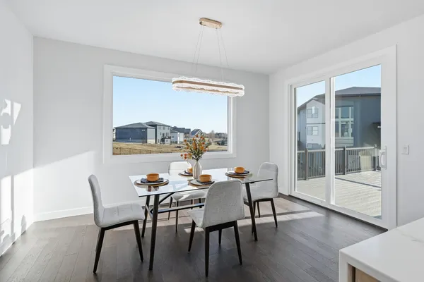 $975,000 | 6589 Blackbird Lane, Bettendorf, IA 52722