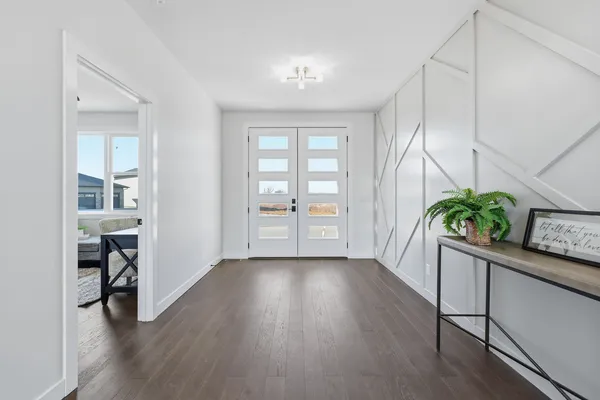 $975,000 | 6589 Blackbird Lane, Bettendorf, IA 52722