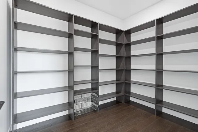 $975,000 | 6589 Blackbird Lane, Bettendorf, IA 52722