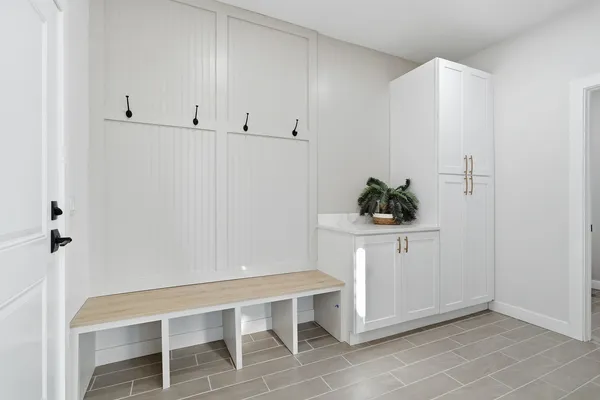 $975,000 | 6589 Blackbird Lane, Bettendorf, IA 52722