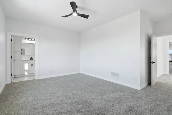 $975,000 | 6589 Blackbird Lane, Bettendorf, IA 52722