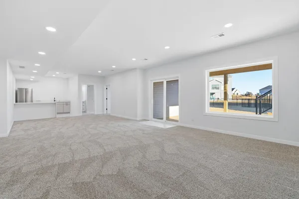 $975,000 | 6589 Blackbird Lane, Bettendorf, IA 52722