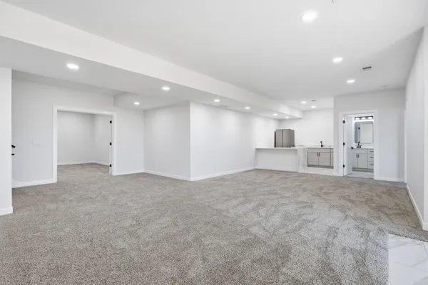 $975,000 | 6589 Blackbird Lane, Bettendorf, IA 52722