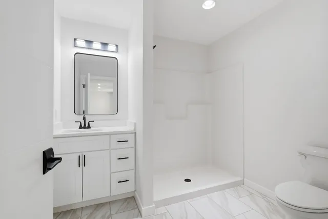 $975,000 | 6589 Blackbird Lane, Bettendorf, IA 52722