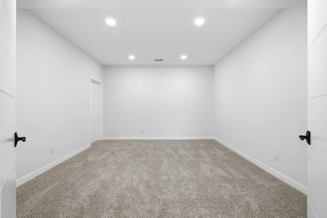 $975,000 | 6589 Blackbird Lane, Bettendorf, IA 52722