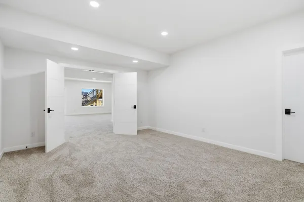 $975,000 | 6589 Blackbird Lane, Bettendorf, IA 52722