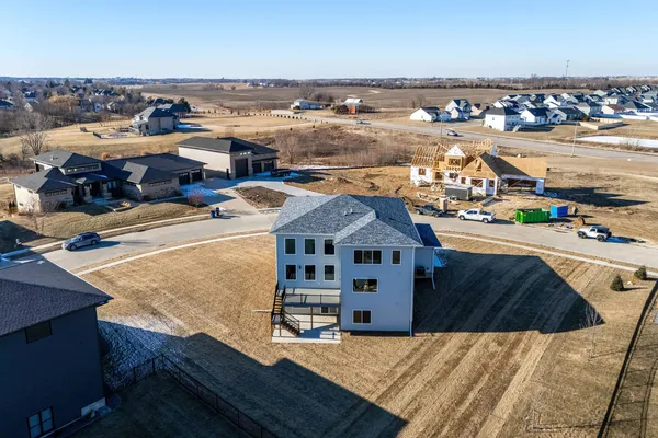 $975,000 | 6589 Blackbird Lane, Bettendorf, IA 52722