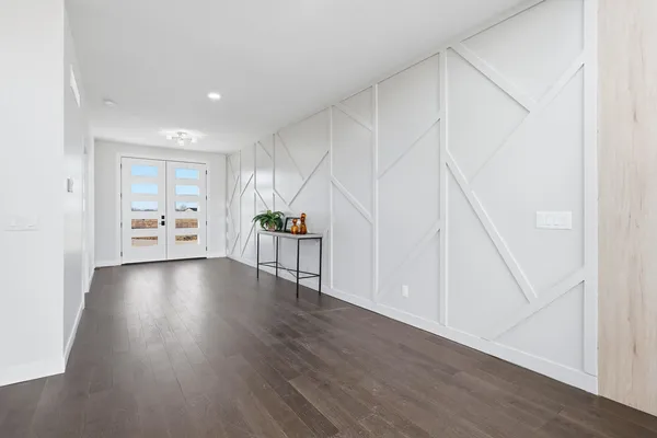 $975,000 | 6589 Blackbird Lane, Bettendorf, IA 52722