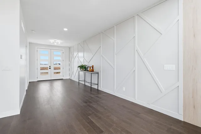 $975,000 | 6589 Blackbird Lane, Bettendorf, IA 52722