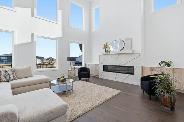 $975,000 | 6589 Blackbird Lane, Bettendorf, IA 52722