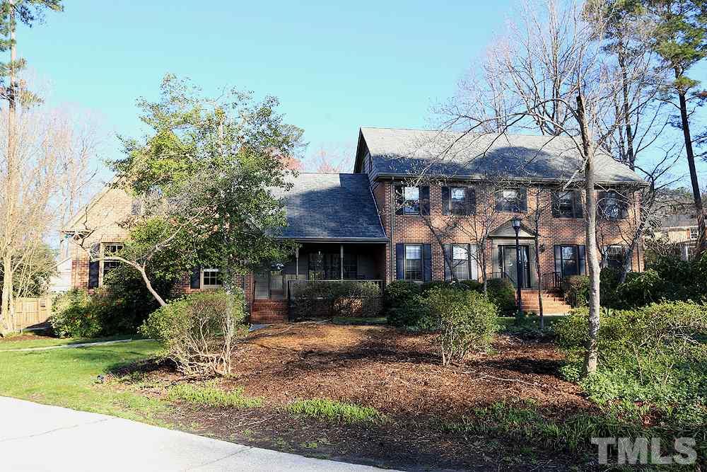6805 Spring Run Circle Raleigh, NC 27615 - Photo 2 of 28