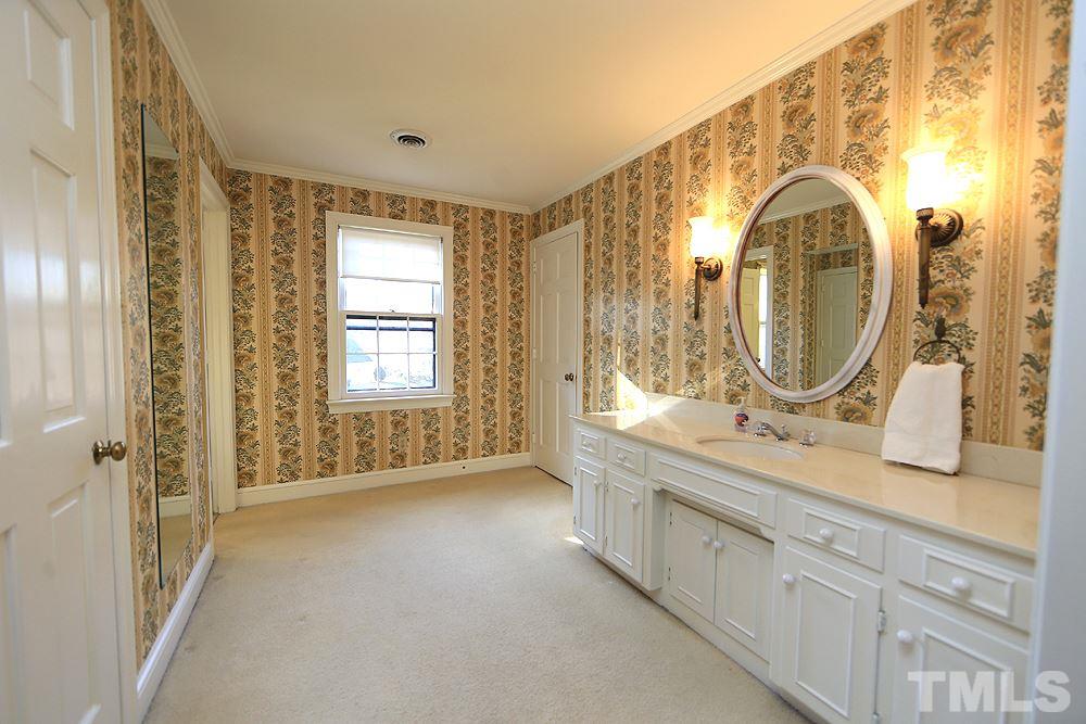 6805 Spring Run Circle Raleigh, NC 27615 - Photo 18 of 28