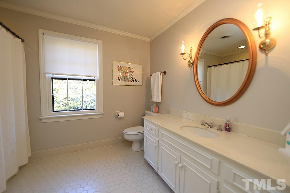 6805 Spring Run Circle Raleigh, NC 27615 - Photo 20 of 28