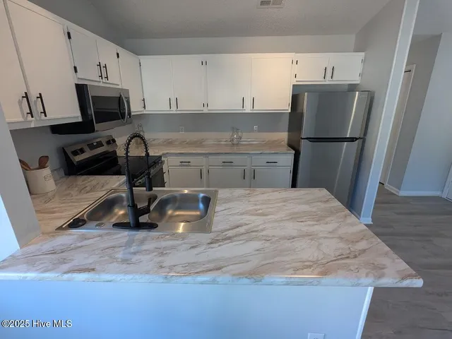 $224,700 | 504 St George Cove, Jacksonville, NC 28546