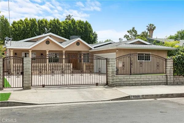 $5,950 | 6508 Mammoth Avenue, Valley Glen, CA 91401