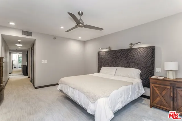 $1,295,000 | 410 South Barrington Avenue, Unit 309, Los Angeles, CA 90049