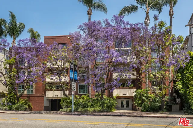 $1,295,000 | 410 South Barrington Avenue, Unit 309, Los Angeles, CA 90049
