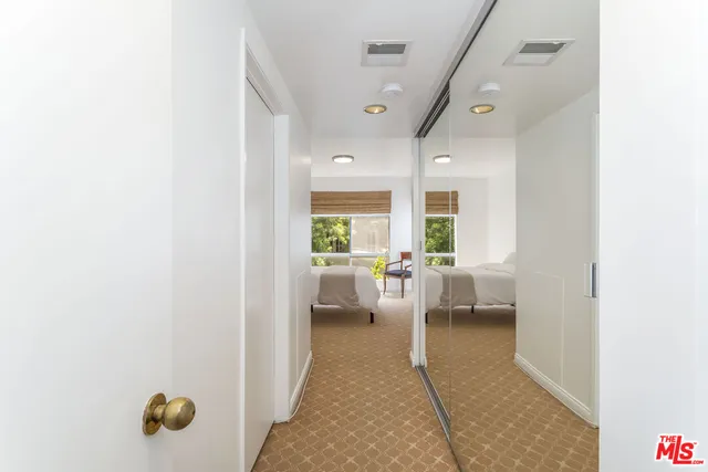 $1,295,000 | 410 South Barrington Avenue, Unit 309, Los Angeles, CA 90049