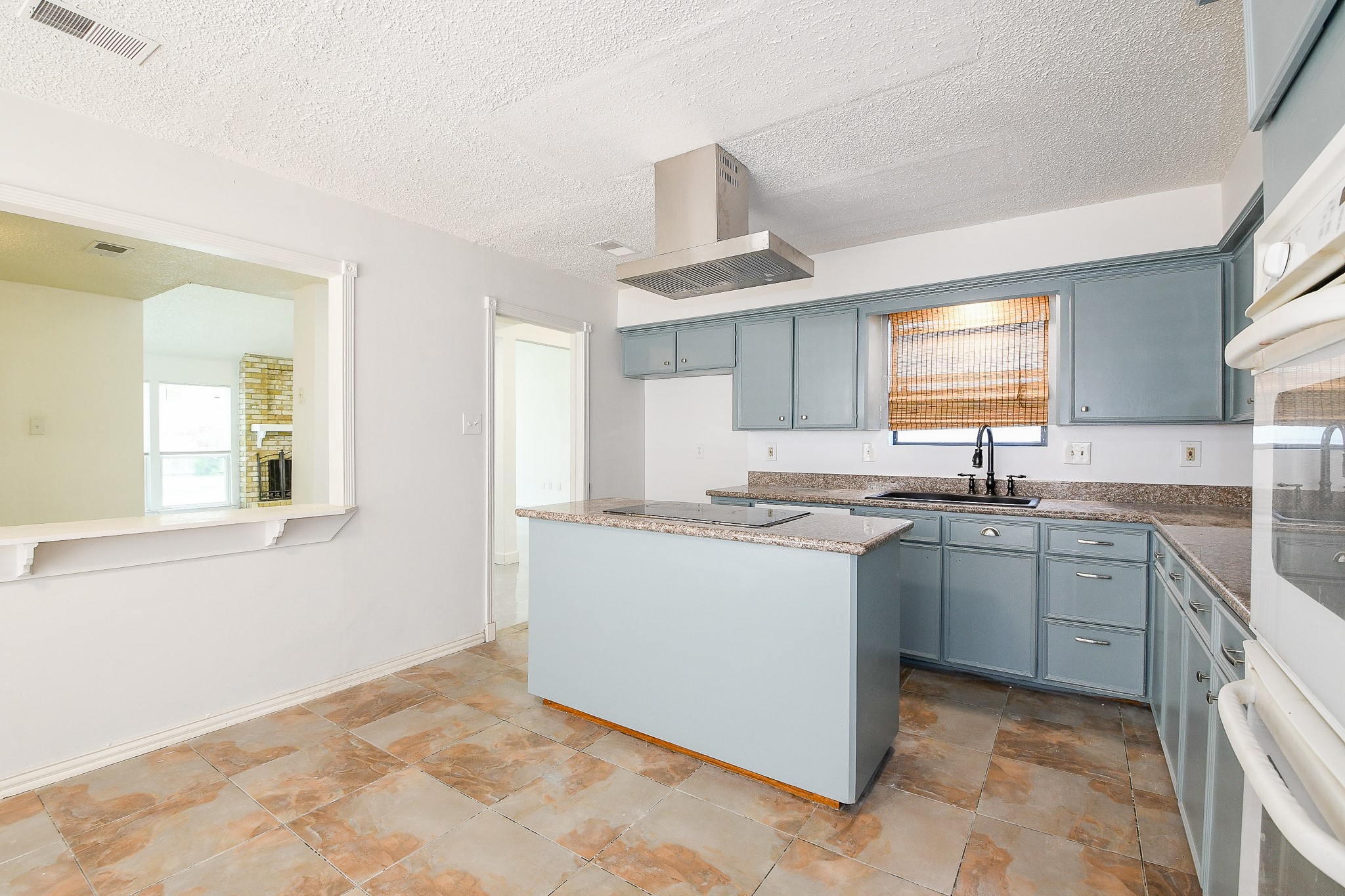 19522 Dianeshire Drive Spring, TX 77388 - Photo 12 of 32