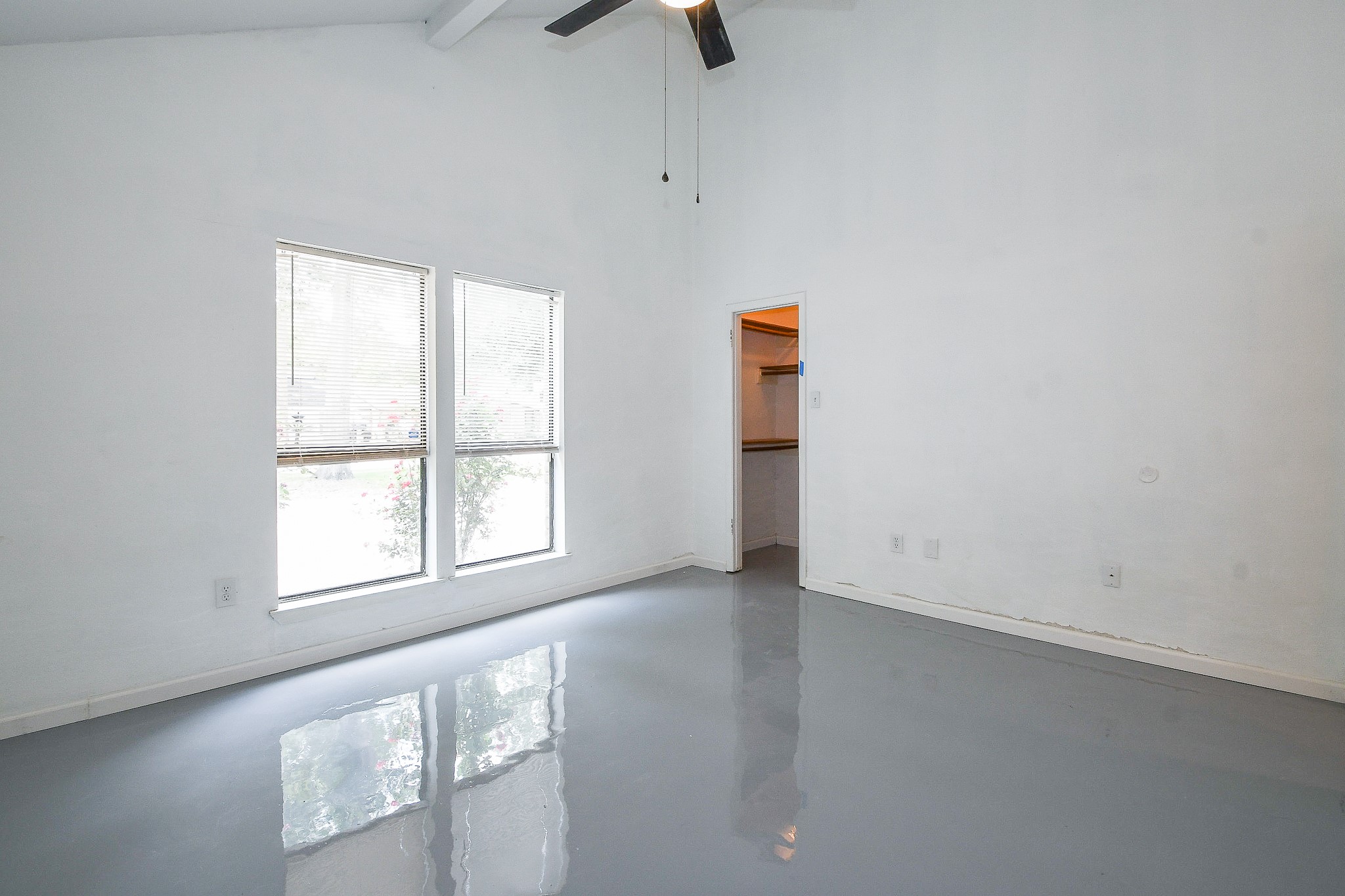 19522 Dianeshire Drive Spring, TX 77388 - Photo 25 of 32 Secondary Bedroom