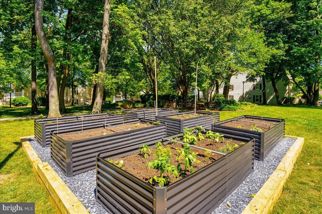 $290,000 | 20541 Shadyside Way, Unit 282, Germantown, MD 20874