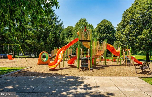 $290,000 | 20541 Shadyside Way, Unit 282, Germantown, MD 20874