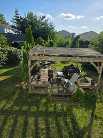 $1,500 | 230 Washington Street, Unit 3, Central Falls, RI 02863