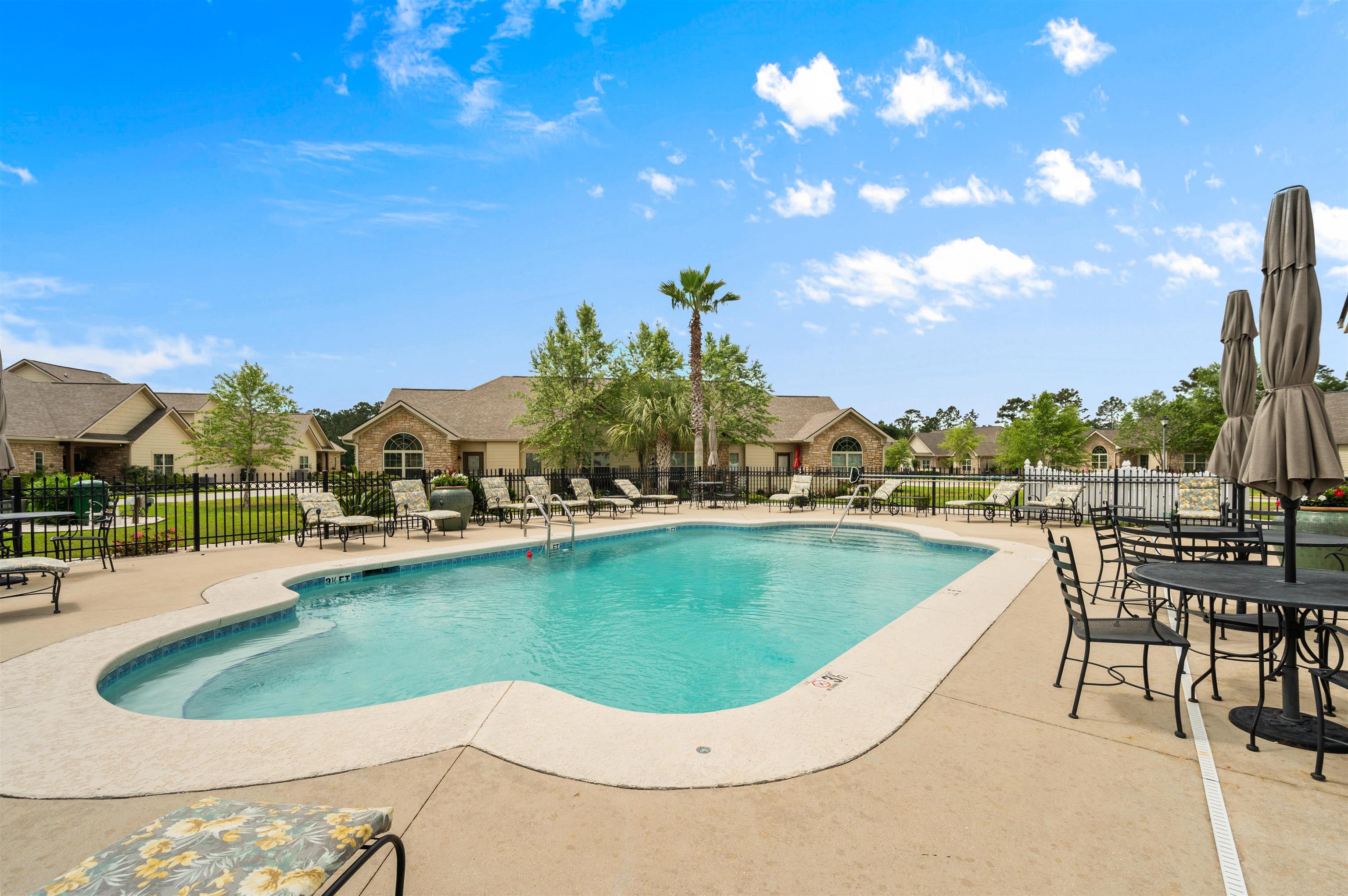 702 Holmes Avenue, Unit 702 Foley, AL 36535 - Photo 28 of 33 Pool