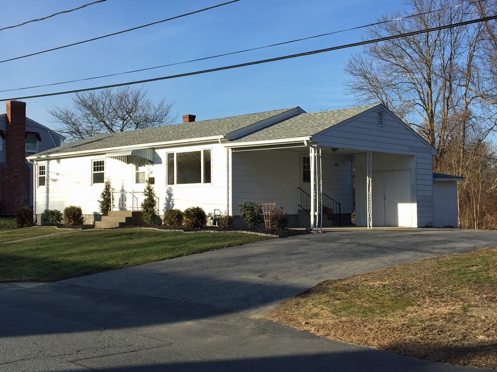 88 Brookside Road Somerset, MA 02726 - Photo 1 of 23 Gallery Image 1