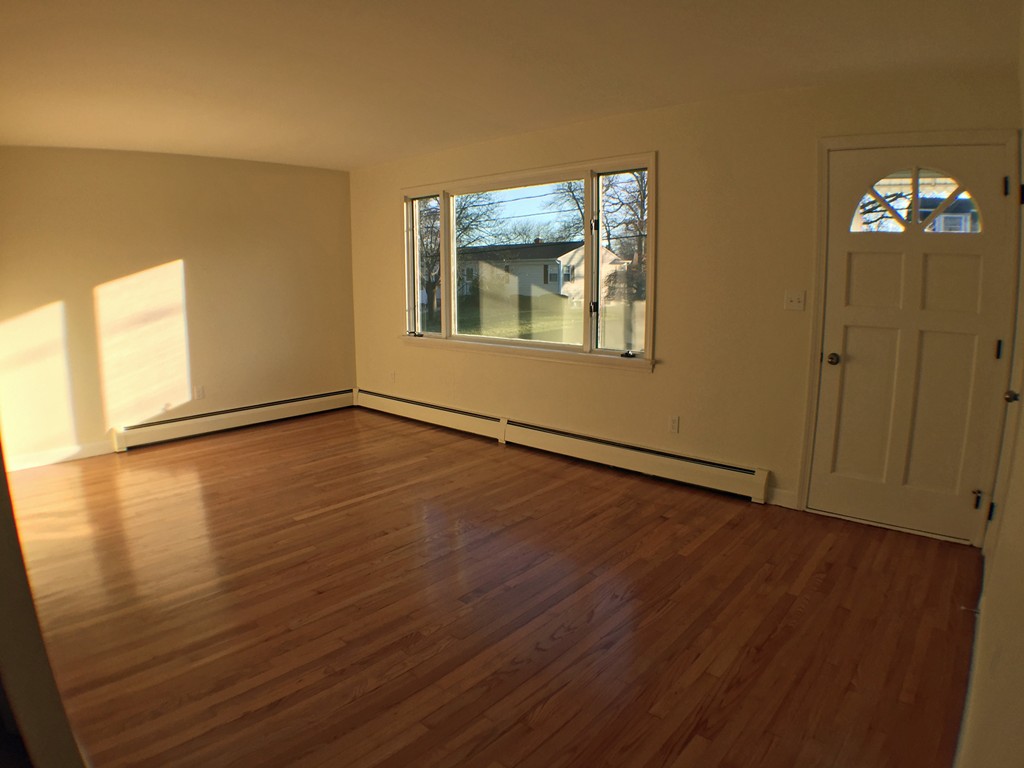 88 Brookside Road Somerset, MA 02726 - Photo 11 of 23 Gallery Image 11