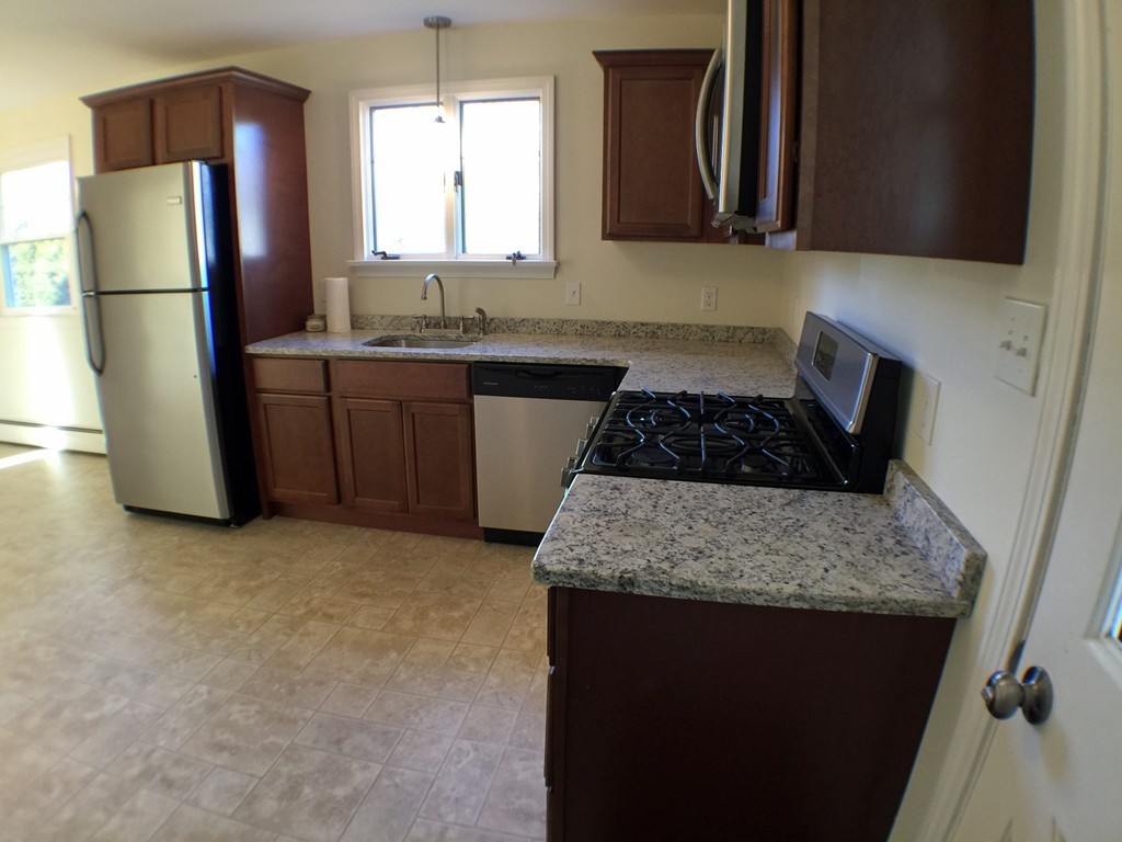 88 Brookside Road Somerset, MA 02726 - Photo 8 of 23 Gallery Image 8