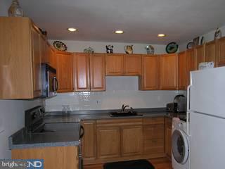 35 Queen Anne Road Levittown, PA 19057 - Photo 3 of 3 Gallery Image 3