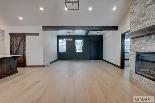 $999,999 | 7388 Lupine Lane, Victor, ID 83455