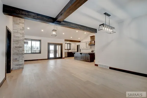 $999,999 | 7388 Lupine Lane, Victor, ID 83455
