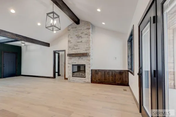 $999,999 | 7388 Lupine Lane, Victor, ID 83455