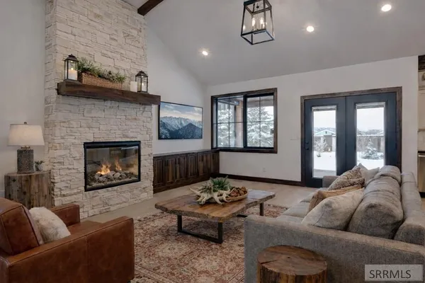 $999,999 | 7388 Lupine Lane, Victor, ID 83455