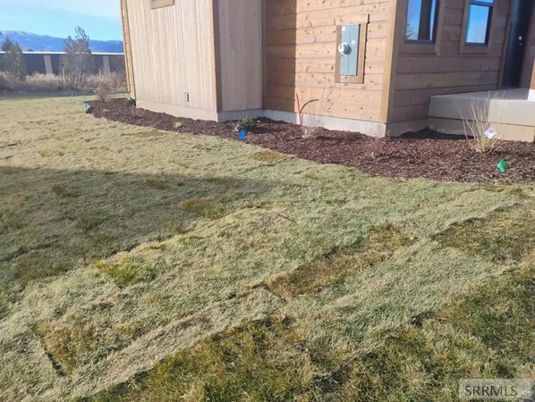 $999,999 | 7388 Lupine Lane, Victor, ID 83455