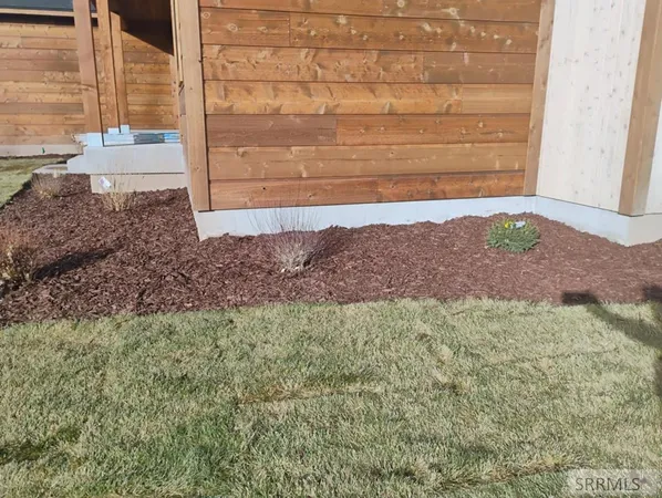 $999,999 | 7388 Lupine Lane, Victor, ID 83455