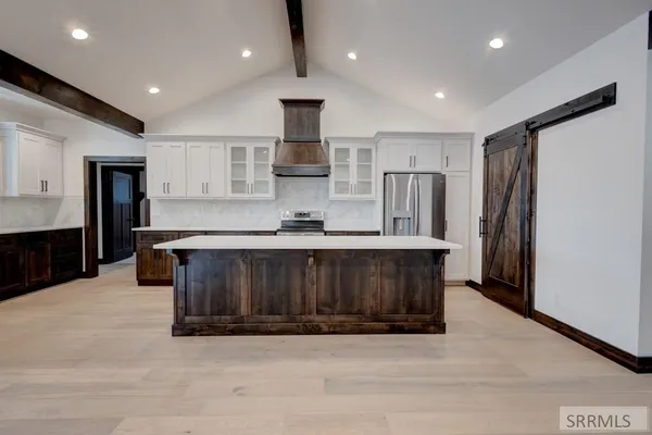 $999,999 | 7388 Lupine Lane, Victor, ID 83455