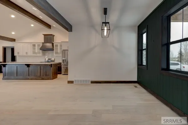 $999,999 | 7388 Lupine Lane, Victor, ID 83455