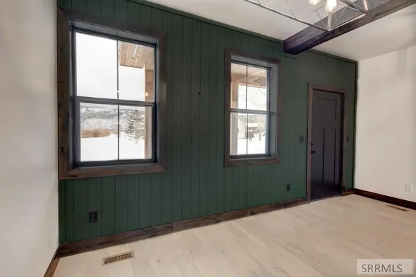 $999,999 | 7388 Lupine Lane, Victor, ID 83455